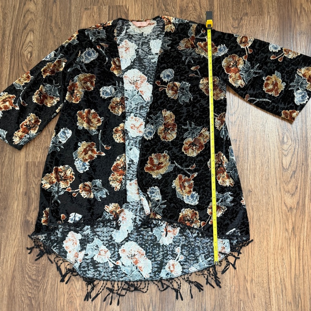 Floral Cardigan/Duster - Picture 2 of 5